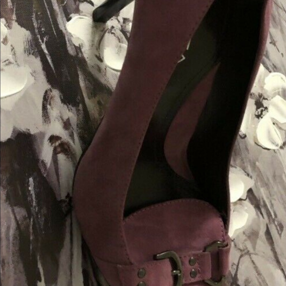 Via Spiga pink suede pumps